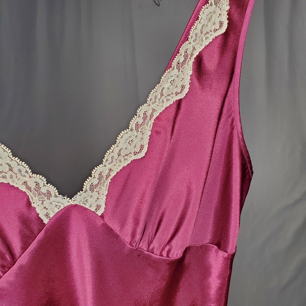Vtg Victorias Secret Burgundy Satin Slip Dress Large V-Neck Lace 00s Y2K - Picture 3 of 9